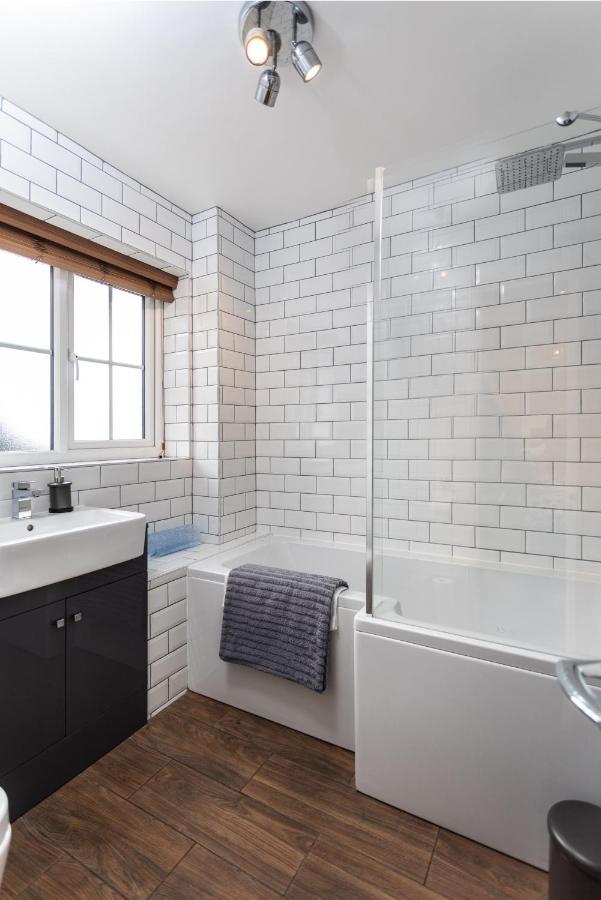 Maunsell House - Lovely Central Home Near Designer Outlets & Town With Parking Ashford  Exteriör bild